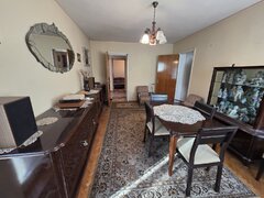 Titan, 10 minute metrou Costin Georgian, la piata Minis, 2 gr sanitare